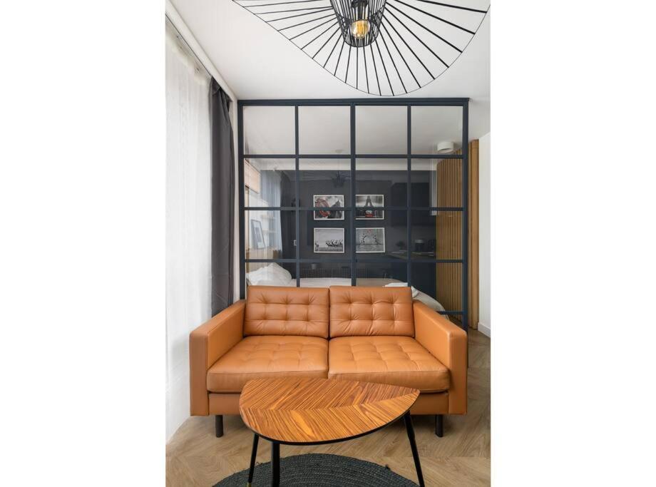 City Center Modern By Ecru Wwa63 * Warszawa